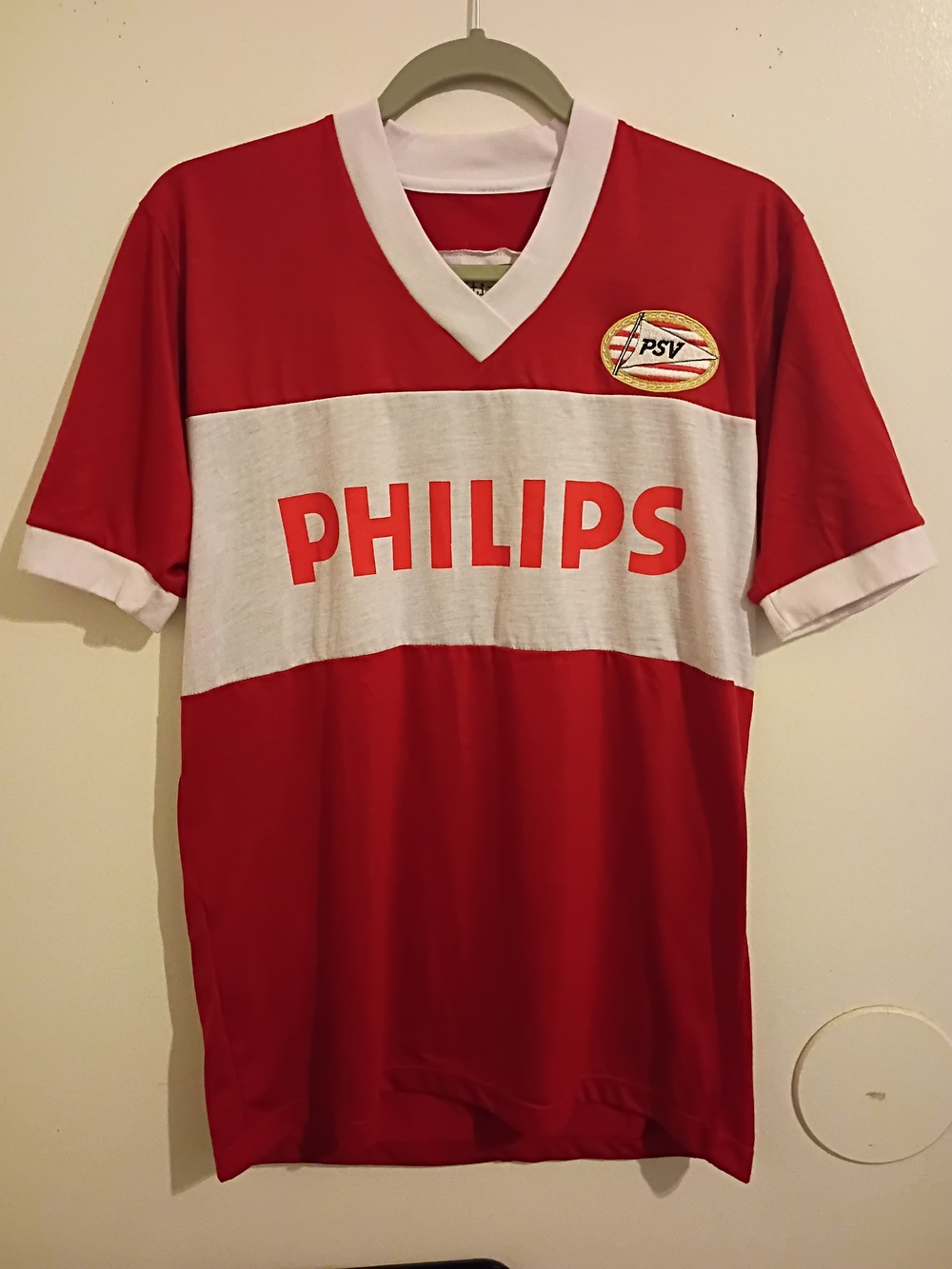 das antigas‎ PHILIPS Red and White Short Sleeve Men’s V-Neck Tee Sz S